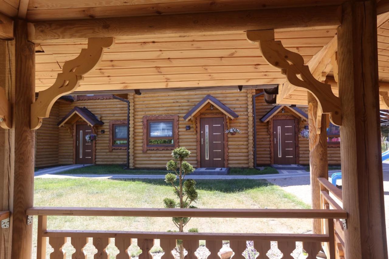 Sosnowe Domki Rewal Esterno foto